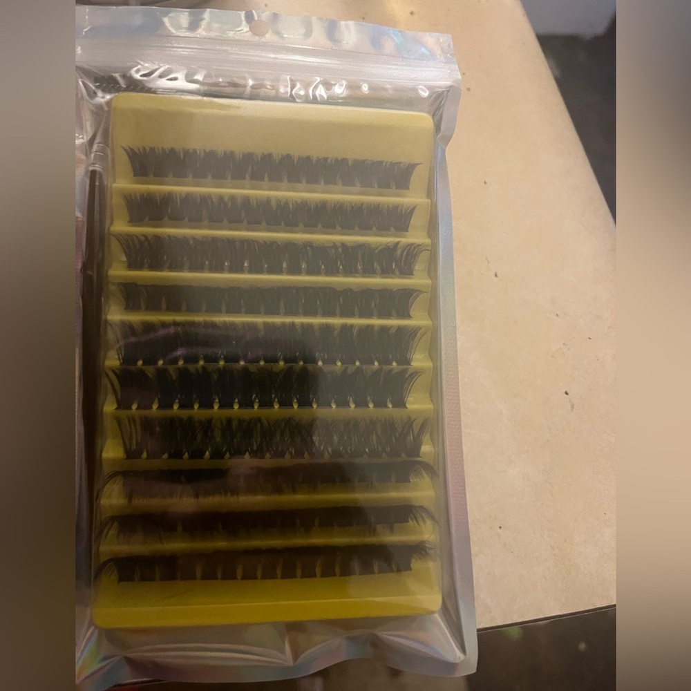 Eye Jewels False Eyelash Extensions